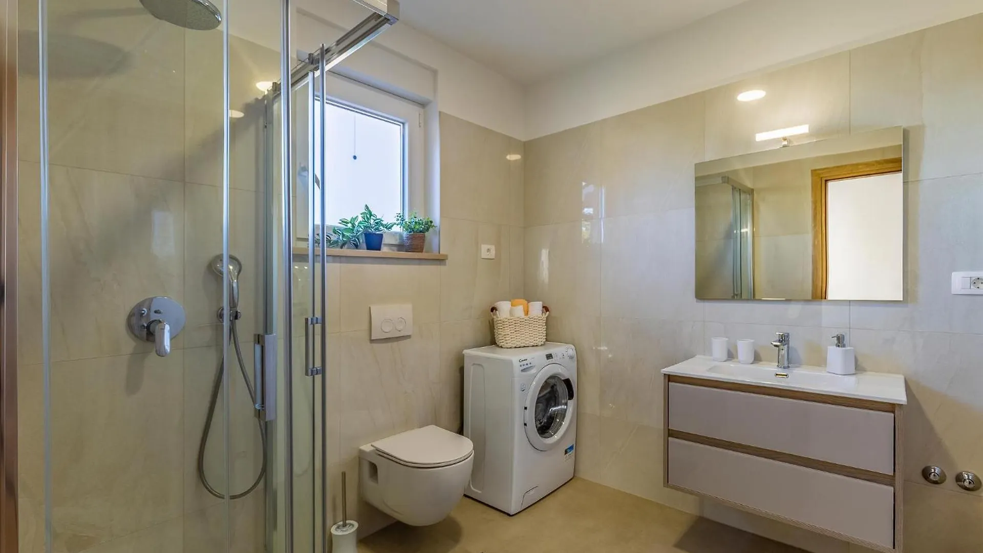3 Bedroom Nice Home In Krsan Дом отдыха